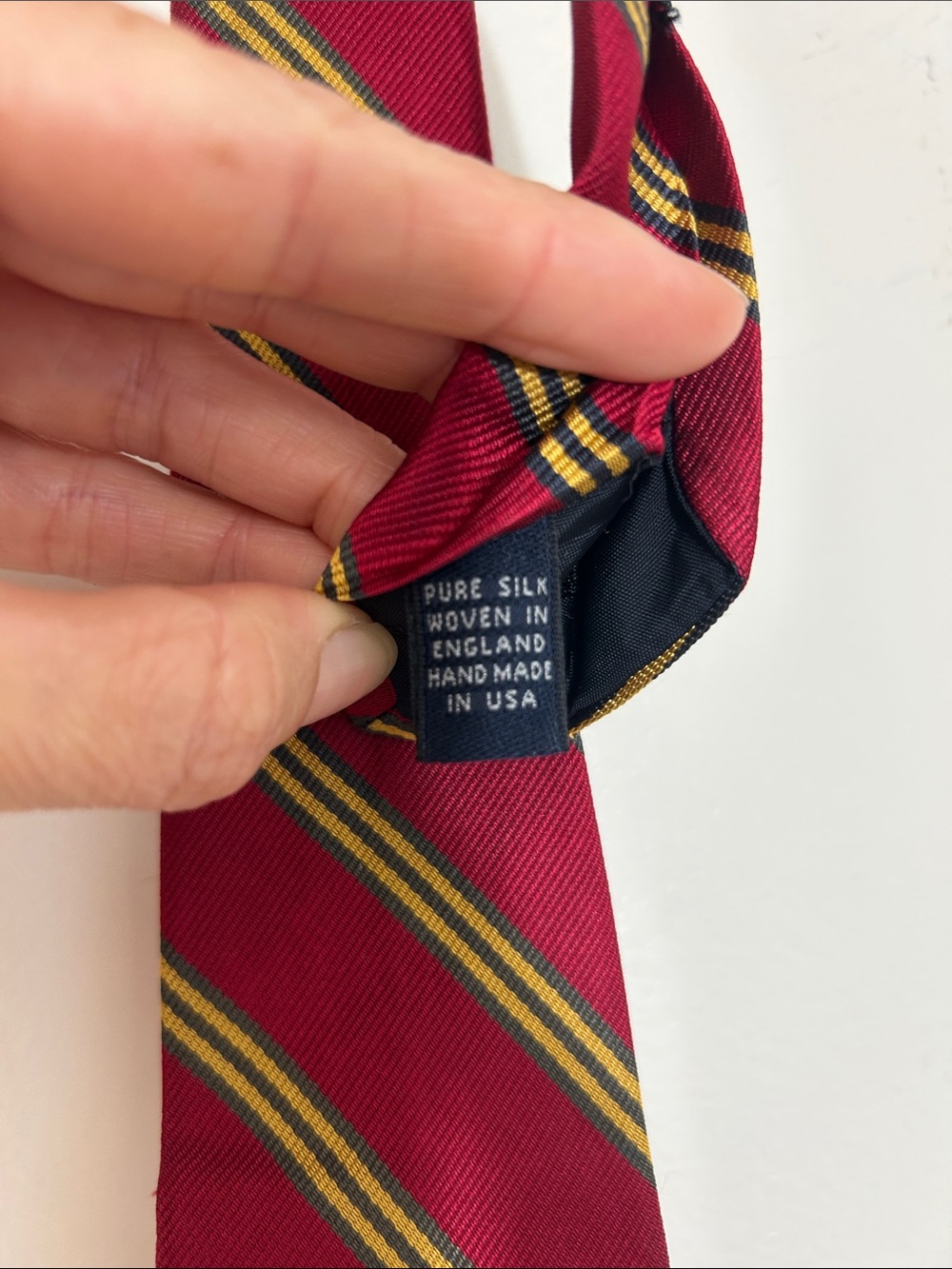 Brooks Brothers Makers Pure Silk Tie- red, yellow & green - Picture 4 of 4